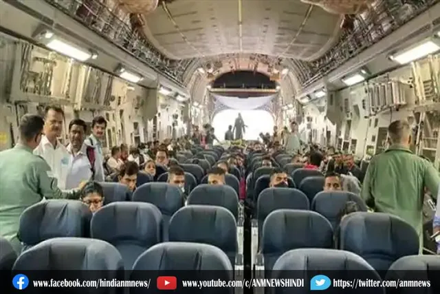 अफगान से यात्रियों का विमान कोपनहेगन पहुंचा