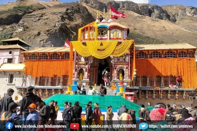 दीपावली पर बदरीनाथ धाम को 17 क्विंटल गेंदे के फूलों से सजाया गया