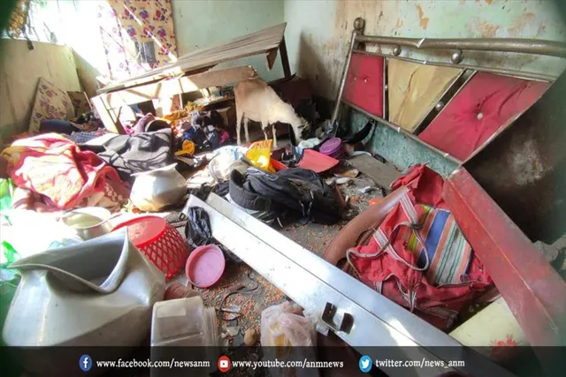 युवक की हत्या के आरोप में जमकर तोड़फोड़