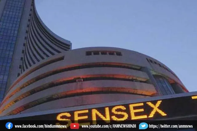 सेंसेक्स 250 अंक गिरा, निफ्टी 15,700 के नीचे फिसला