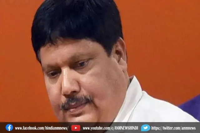अर्जुन सिंह के घर के पास फिर फेंका बम