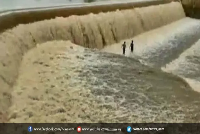 गोदावरी नदी में आई भयंकर बाढ़