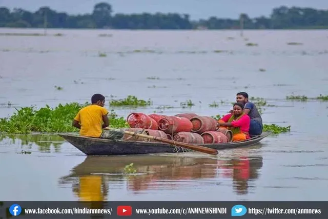 बाढ़ ने असम-बिहार में मचाई तबाही