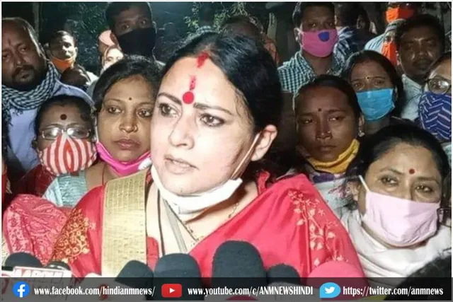 अग्निमित्र पॉल का ट्विटर अकाउंट हैक करने का आरोप