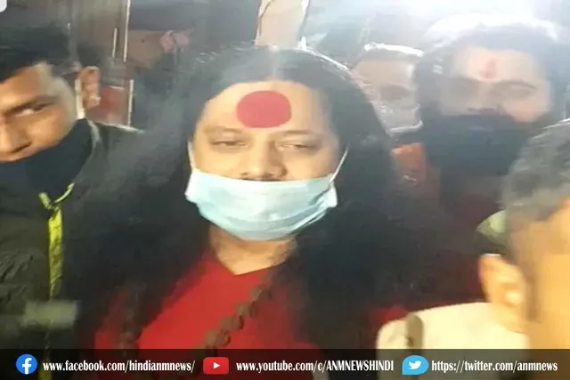 सबूत के साथ भेजा पत्र, लिखा वह कोई संत नहीं बल्कि भोगी-विलासी है