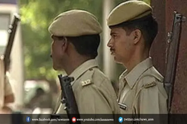 बीजेपी नेता के होटल में फर्जी पुलिस ने की सेंध