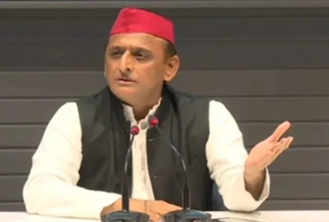 आज विजय यात्रा से चुनावी शंखनाद करेंगे अखिलेश