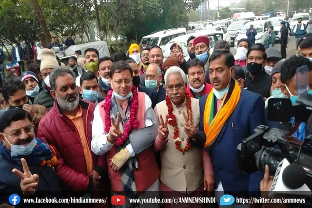 मुख्यमंत्री धामी का लालढांग में रोड शो