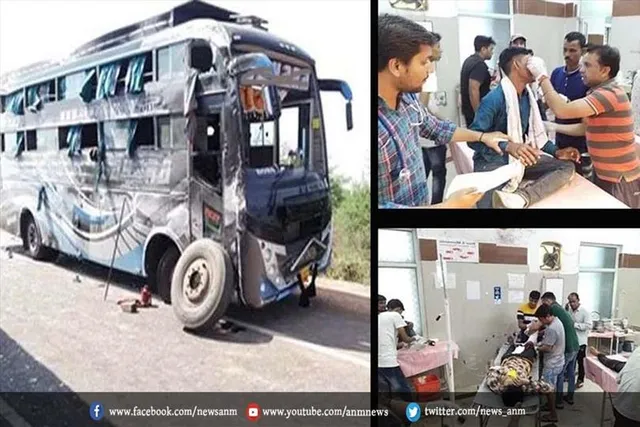 सूरत से कानपुर जा रही बस पलटी,30 घायल