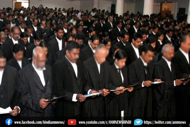 आर्थिक तंगी से जूझ रहे वकील छोड़ने लगे वकालत