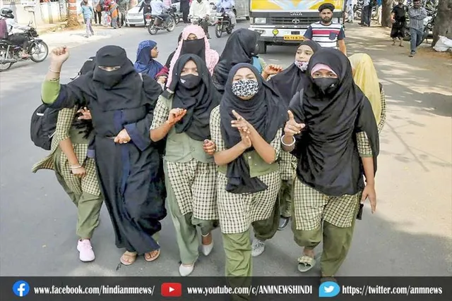 हिजाब से न करें पगड़ी और कृपाण की तुलना: सुप्रीम कोर्ट