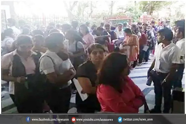 दिल्ली यूनिवर्सिटी में जॉब मेला कब लगेगा?
