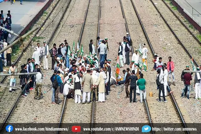 मोदीनगर रेलवे स्टेशन पर किसानों का प्रदर्शन समाप्त