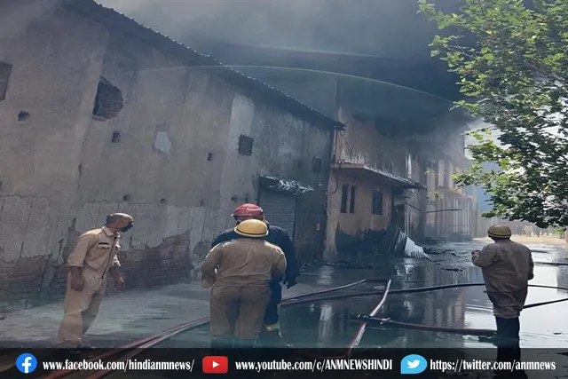 दिल्ली : फैक्टरी में लगी आग में छह कर्मचारि लापता