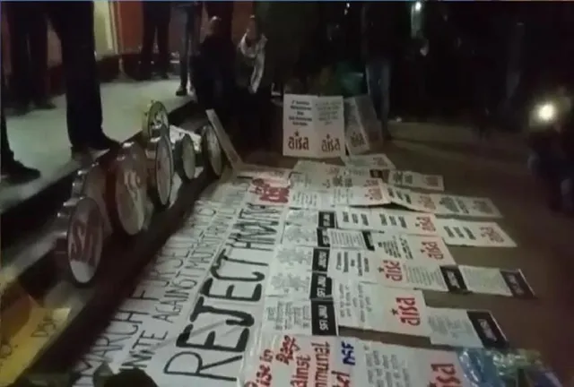 बाबरी मस्जिद निर्माण की मांग