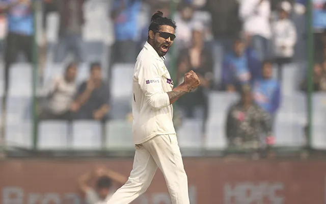 Ravindra Jadeja takes 7 in Test 2
