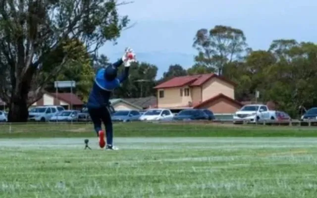 Man catches ball from 400 feet
