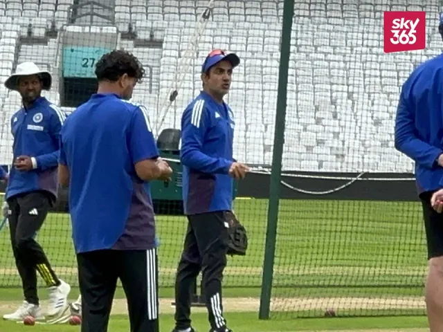 Gautam Gambhir Gets Angry
