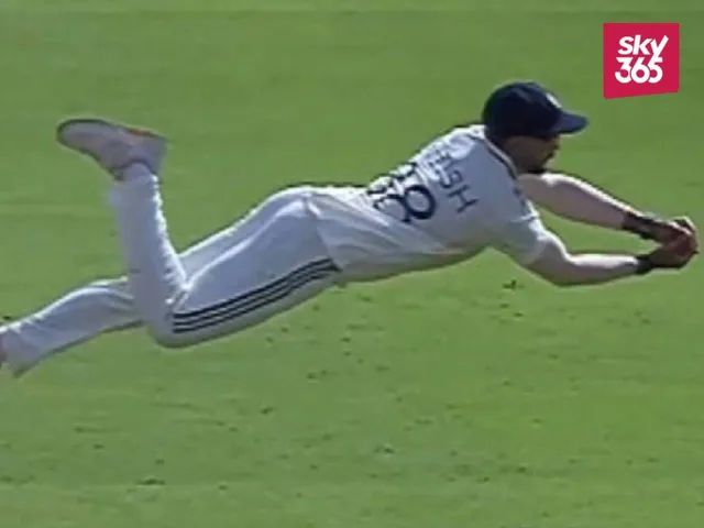 Nitish Kumar Reddy diving catch