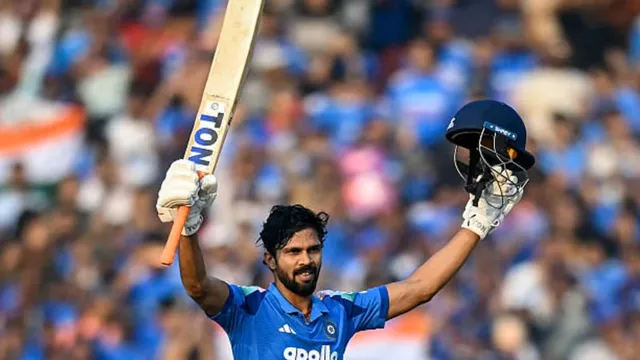 6931a3e990049-ruturaj-gaikwad-in-this-frame-040820138-16x9