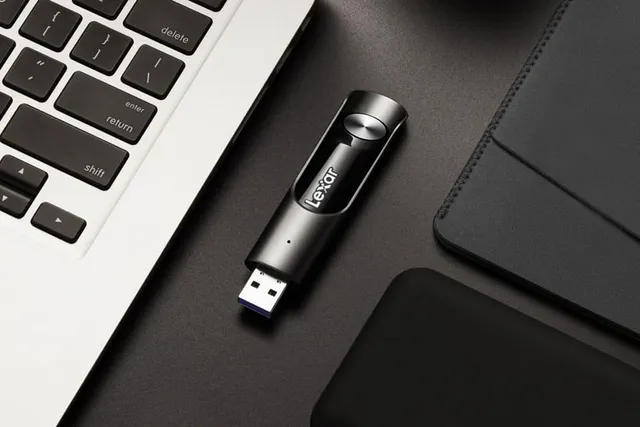Lexar Announces New P30 USB 3.2 Gen 1 Flash Drive