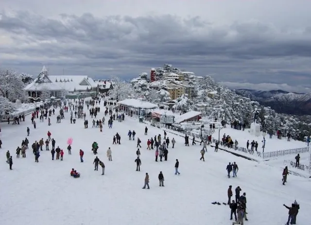 Ski India witnesses massive turnout; Crosses 2000 visitors mark