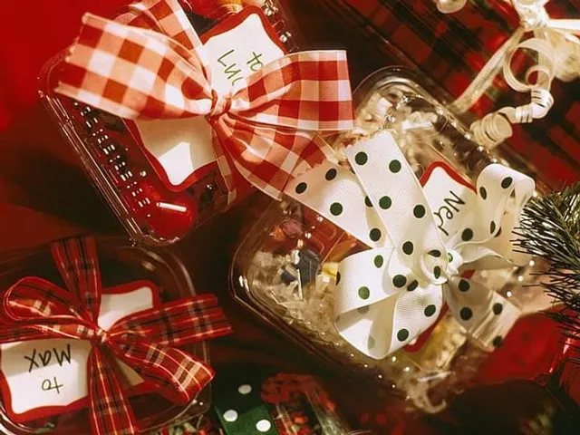 Brighten up the Christmas of your loved ones with gifts from Panasonic