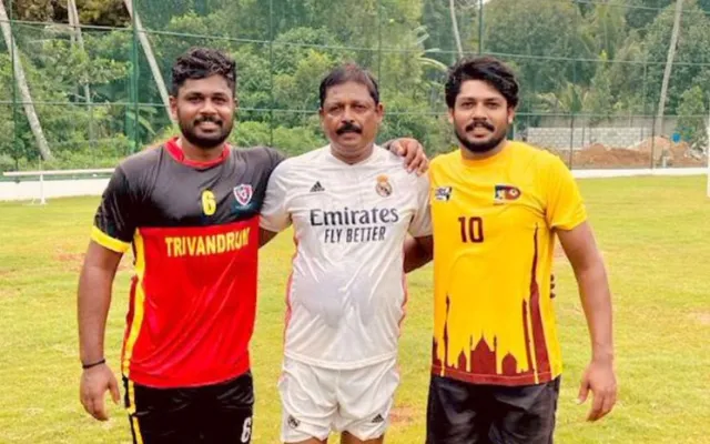 Sanju Samson with his father and brother (Source - Twitter)