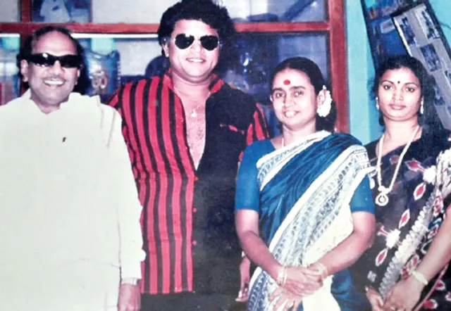 கர்ஜனை! -"இளையவேள்'’ராதாரவி(45)