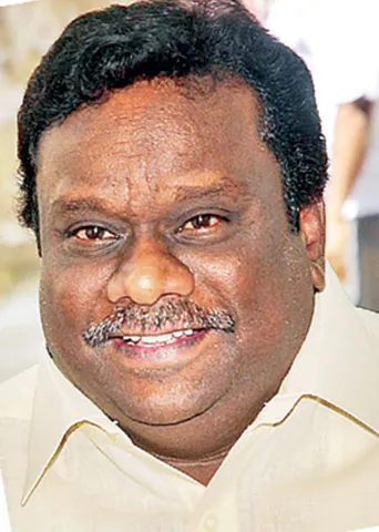 சாய்ந்தது பா.ம.க. தூண்!