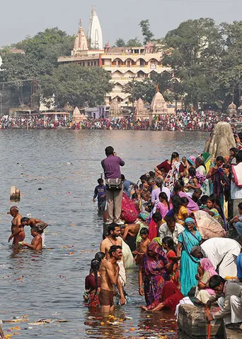 ஜோதியாய்த் தோன்றிய ஓங்காரேஸ்வரர்!