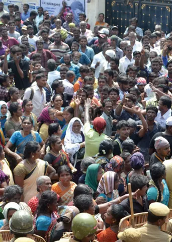 போராடினால் போட்டுத் தள்ளு! மோடி-எடப்பாடியின் 'தூத்துக்குடி மாடல்!'