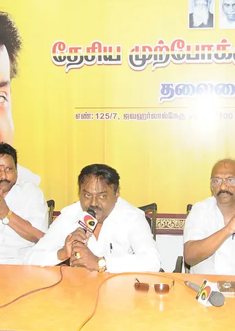 விஜயகாந்த் + தினகரன்! புது ஃபார்முலா!