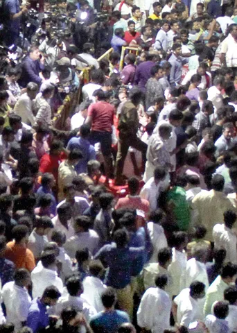 GO Back எமன்! எழுந்து வா தலைவா….. !