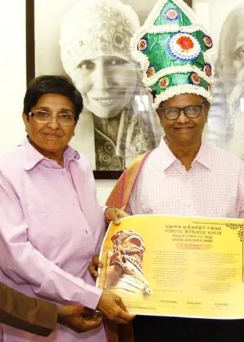 கோடுகளால் கொண்டாடப்பட்ட கலைஞன்! -புதுவையில் இந்திரன் விழா!