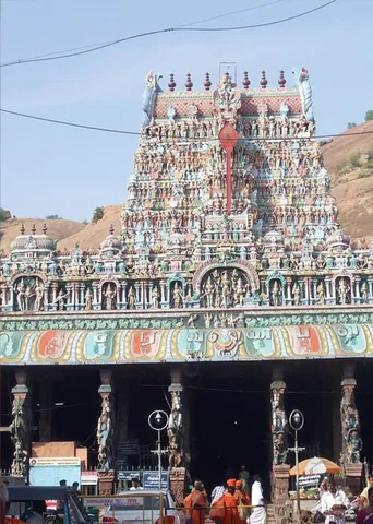 திண்ணைக் கச்சேரி! லேடீஸ் ஃபைட்! கலெக்டரை கடுகடுத்த அமைச்சர்!