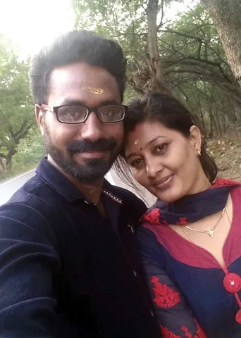 டூரிங் டாக்கீஸ்! : உதவி இயக்குநர் தீக்குளிப்பு! சர்ச்சையில் நடிகை நிலானி!
