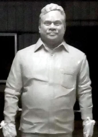 ஒரு சிற்பியின் கைவண்ணம்!