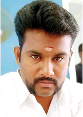மகனின் கட்சிப் பதவிக்காக மா.செ.விடம் கெஞ்சும் அமைச்சர்!