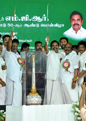 எம்.ஜி.ஆர். பாணியில் கத்திச் சண்டை! ரூ.50 கோடி விழா!