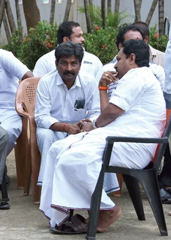 வேஸ்ட் ஆன ஜாலி டூர்!