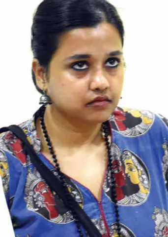 பட்டாம்பூச்சிக்கு எதிராய் பீரங்கி!