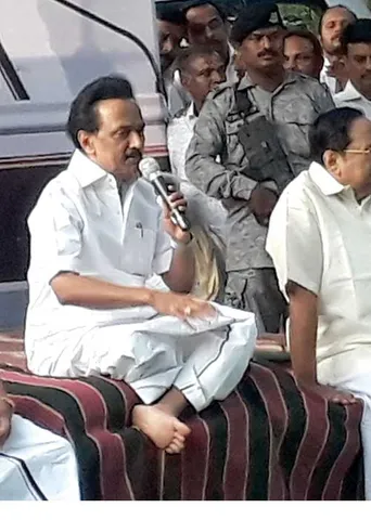 ஸ்டாலின் சொன்னபடி நடக்குதா?