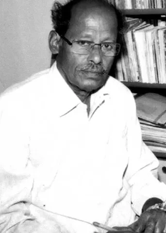 பெயர்சொல்ல நூறு நூல்களையாவது விட்டுச்செல்வேன்!