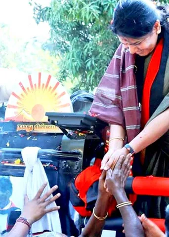 கனிமொழி-தமிழிசை முத்தெடுப்பது யார்? -தூத்துக்குடி அலசல்!