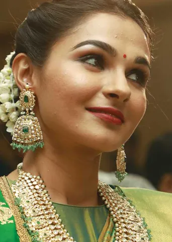 தயாரிப்பாளரின் "கிளுகிளு' சேவை!
