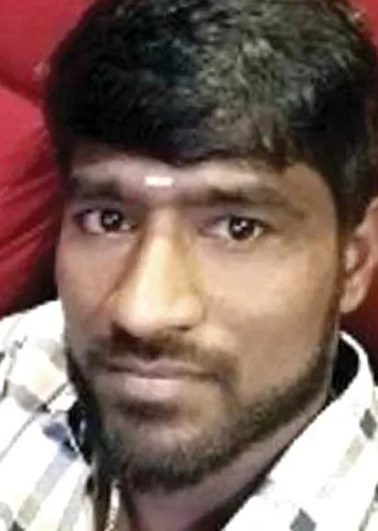 காதலர்களுடன் வரும் இளம்பெண்களுக்கு குறி! -காட்டுக்குள் கபளீகரம்!