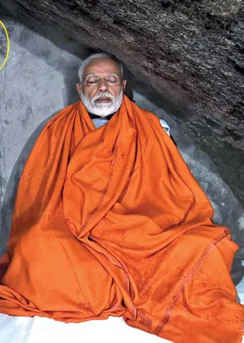 ஆட்சியைத் தக்க வைக்க மோடி கோல்மால் அம்பலம்!