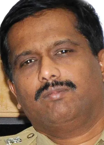 மோசடி ஐ.ஜி! தலைகுனிந்த காவல்துறை!