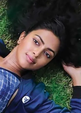 டூரிங் டாக்கீஸ்! "ஆடை' விவகாரம்! அமலாபால் ஆவேசம்!